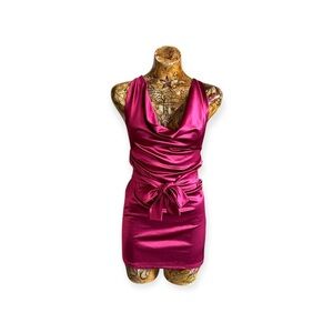 Hello Molly chic fuchsia mini dress cocktail party open back sz 8 medium